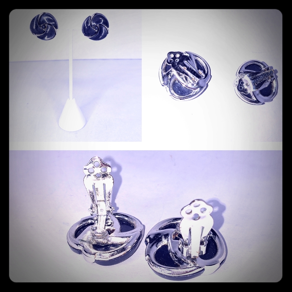 Lisner Vintage Blue Thermoset Plastic Clip-On Earr